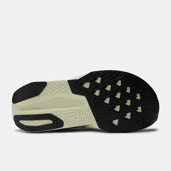 New Balance FuelCell Rebel v5 Dame