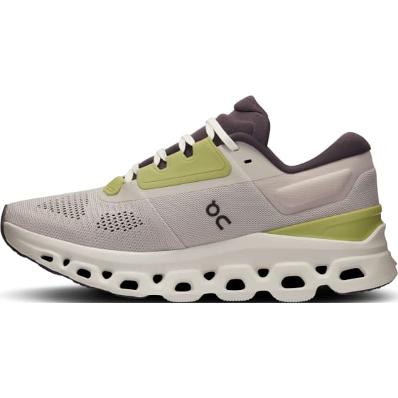 On Cloudstratus 3 Dame