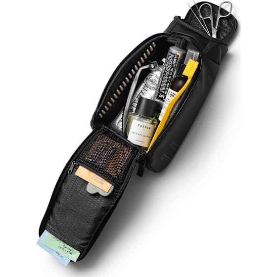 Db Hugger Washbag