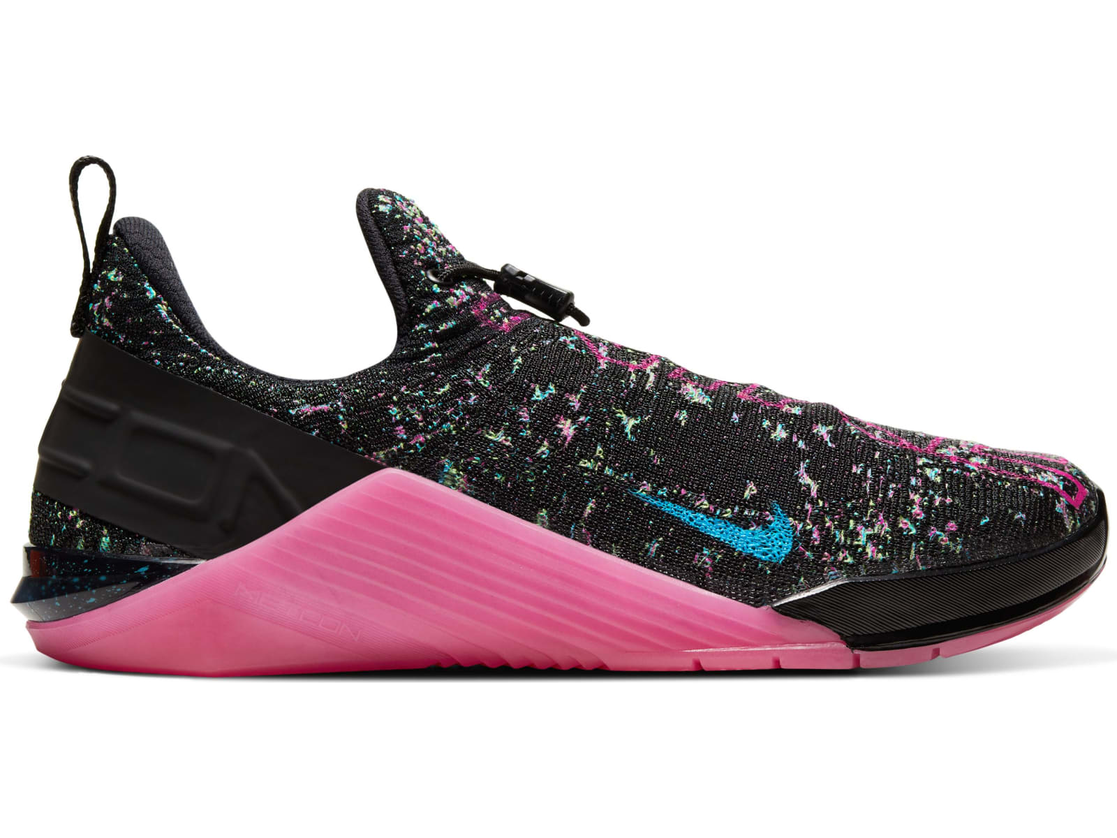 nike react metcon on feet