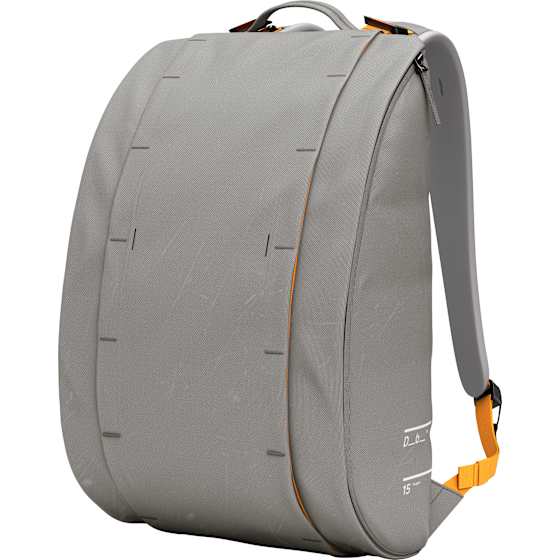 Hugger Base Backpack 15L