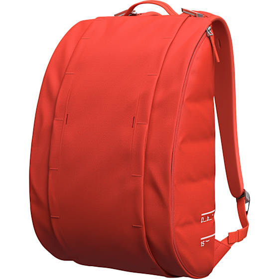 Hugger Base Backpack 15L