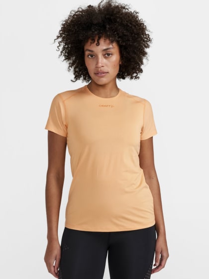 Adv Essence Ss Slim Tee W 