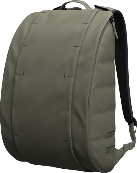 Hugger Base Backpack 15L