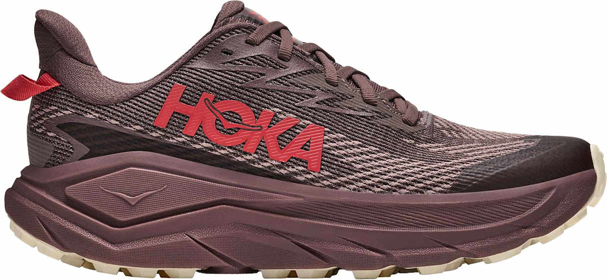 Hoka Challenger 8