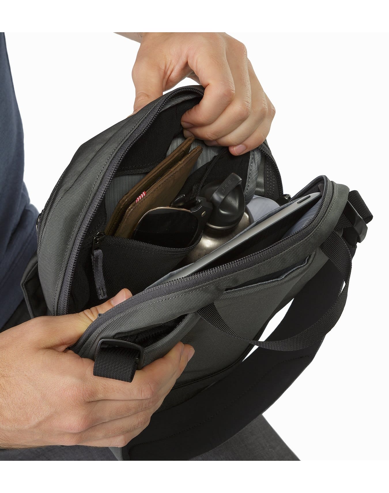 Slingblade 4 shoulder bag hotsell